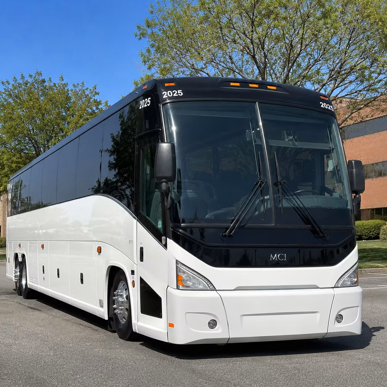 concert bus rentals to raising cane s river center arena in baton rouge